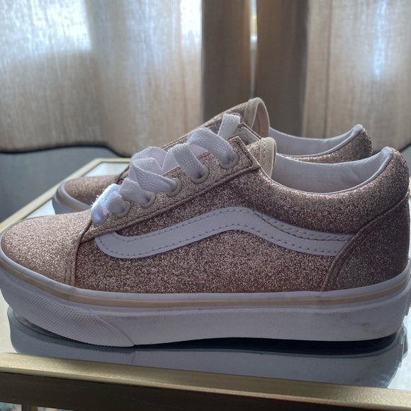 VANS KIDS OLD SKOOL GLITTER SNEAKERS SIZE 1.0 WORN FOR AN HOUR - Picture 2 of 7